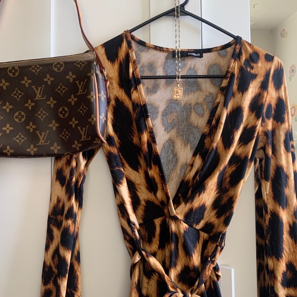 Cheetah Print Romper 😻 - Picture 3 of 4